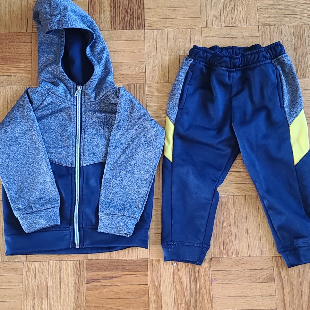 Body glove 24 month track set